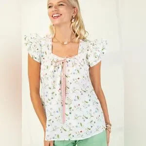 LIGHT FLORAL TOP
